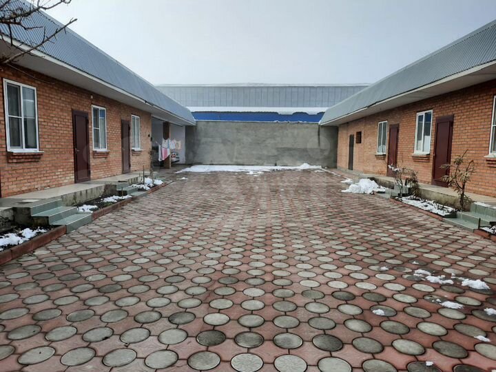 Здание, 270 м²