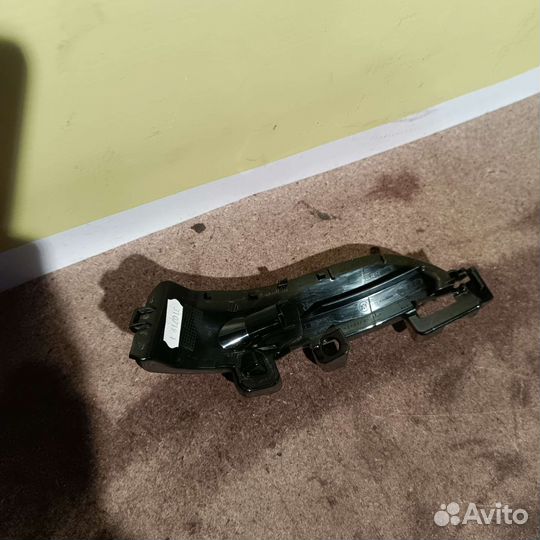 Повторитель в правое зеркало Renault Arkana