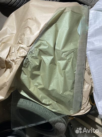 Передние боковые стекла калина 1