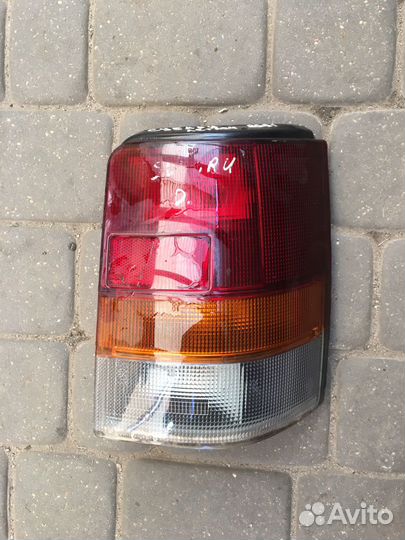 Subaru Legacy 1989 – 1994 Универсал фонарь правый