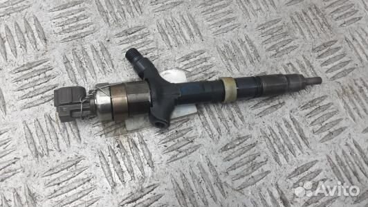 Форсунка дизельная toyota RAV 4 ZCA2 (EBR12AL03)