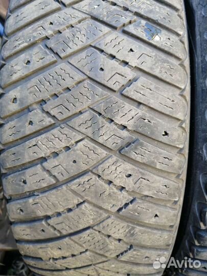 Goodyear Ultragrip Ice Arctic 195/65 R15