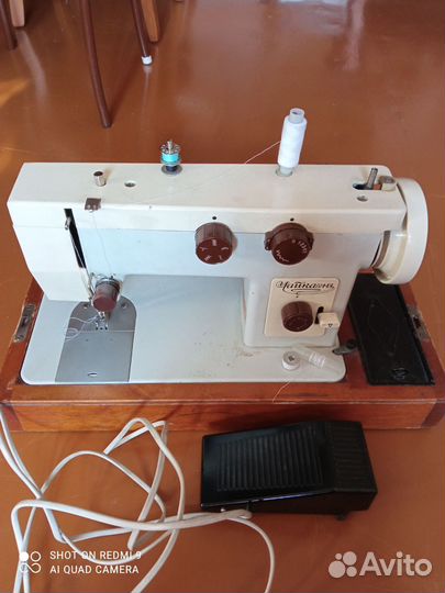 Швейная машина Чайка 143