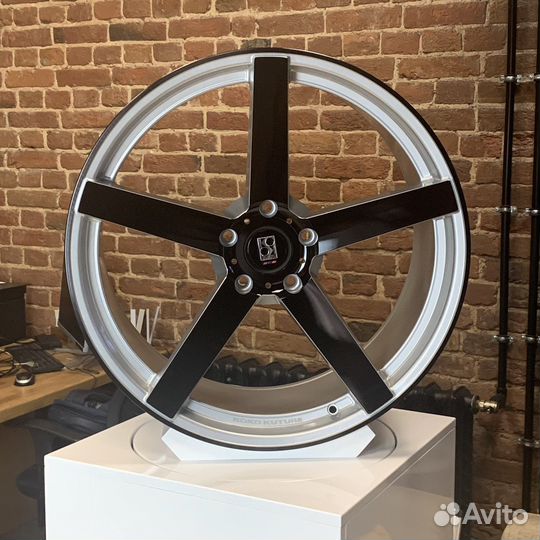 Диски r22 на Porsche Cayenne, Touareg, Audi Q7