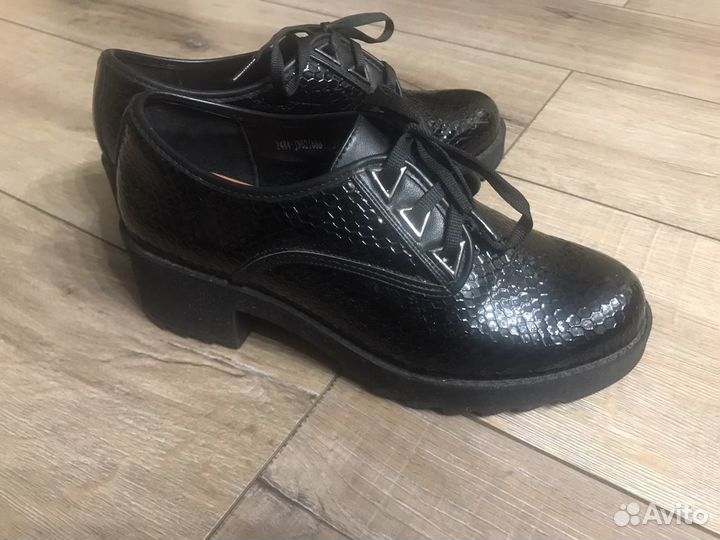 Ботинки женские 37 размер