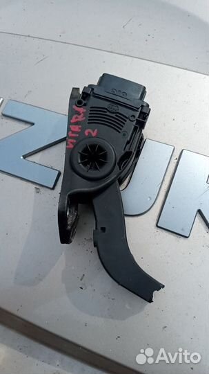 Педаль газа Suzuki Grand Vitara 2 с дефектом