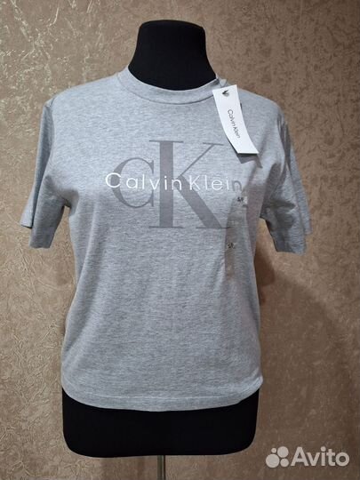 Футболка женская Calvin Klein p S. М и р XL из США