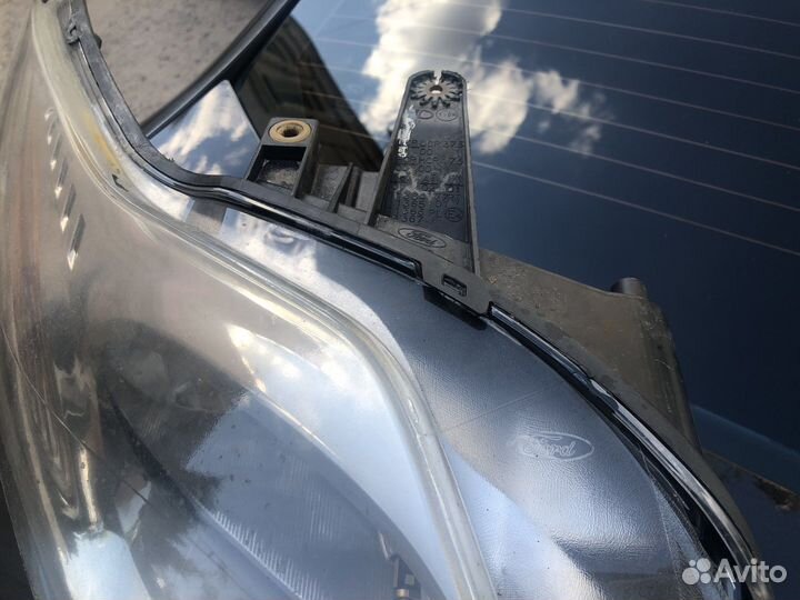 Фары Ford Mondeo 4