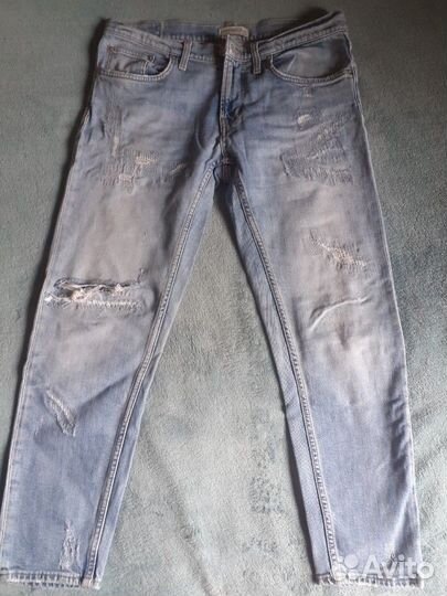 Джинсы-бойфренды Zara