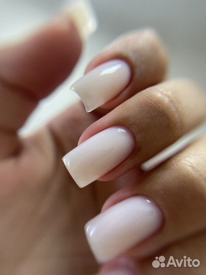 Маникюр, педикюр, наращивание ногтей