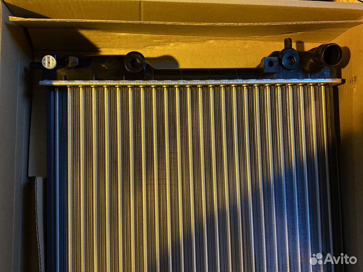 Радиатор Опель Омега Б