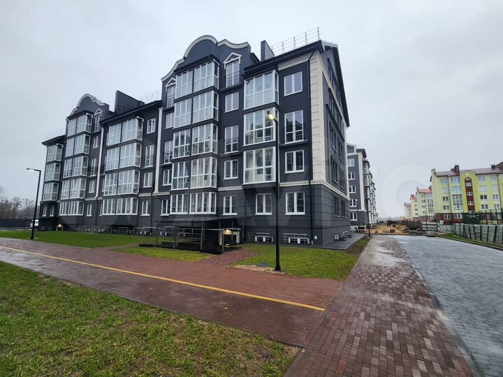 2-к. квартира, 69,4 м², 2/5 эт.