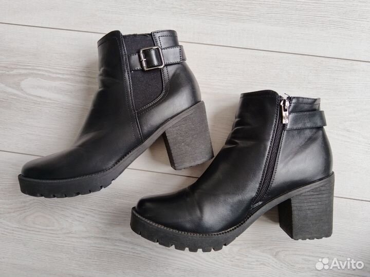 Ботинки демисезонные 40 размер