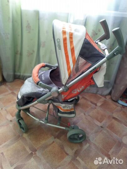 Прогулочная коляска