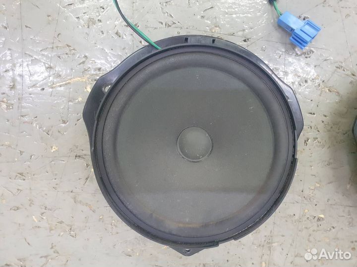 Динамики передние задние Mercedes W212 E