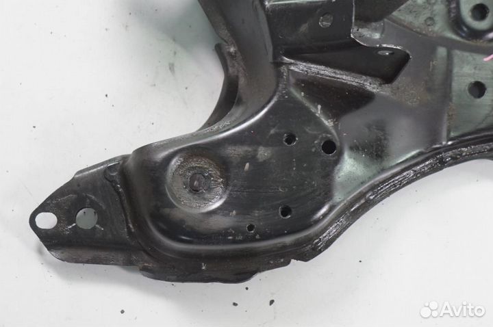 Балка под двс передняя Toyota Rav4 ACA22