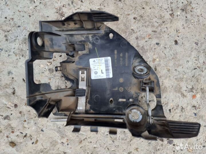 Крепление фары VW NEW beetle