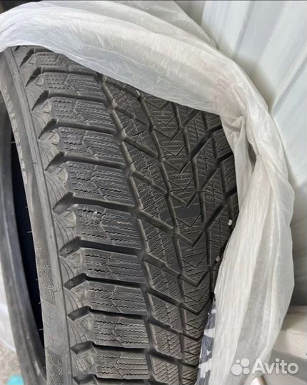 Nexen Winguard Ice Plus 215/55 R16