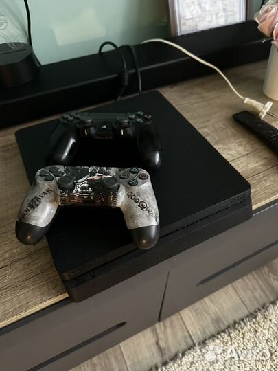 Sony PlayStation 4