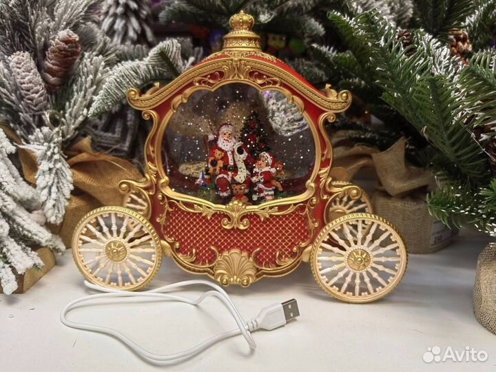 Новогодний музыкальный фонарь в виде кареты