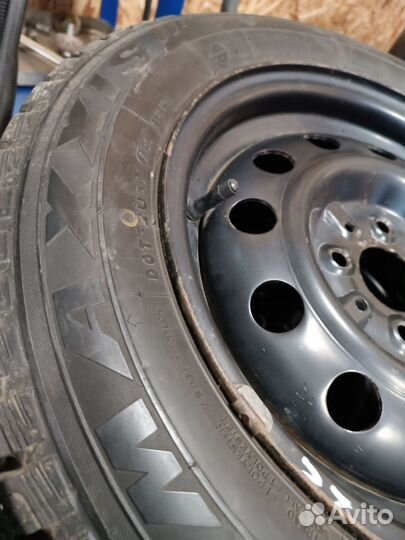 Maxxis ArcticTrekker NP3 175/65 R14