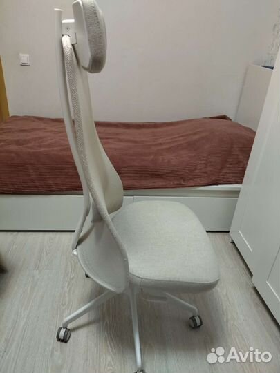 Компьютерное кресло IKEA эрвфьеллет