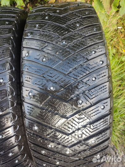 Goodyear UltraGrip Ice Arctic SUV 225/60 R17 103T