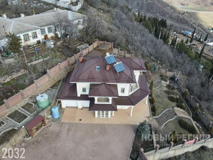 Дом 350 м² на участке 19 сот.