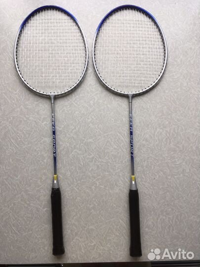 Ракетка для бадминтона