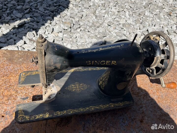 Продам швейную машину
