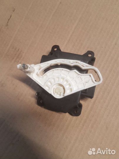 Моторчик заслонки печки Honda Accord 2007