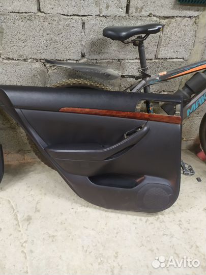 Дверные карты тойота авенсис 2004г