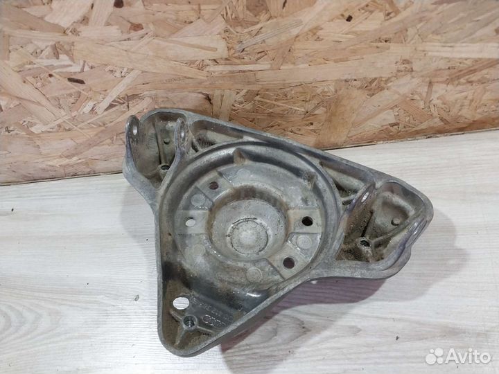 Опора амортизатора Volkswagen Passat B5 алюминиевы