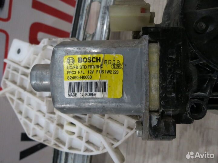 Стеклоподъемник передний правый Kia Rio 4