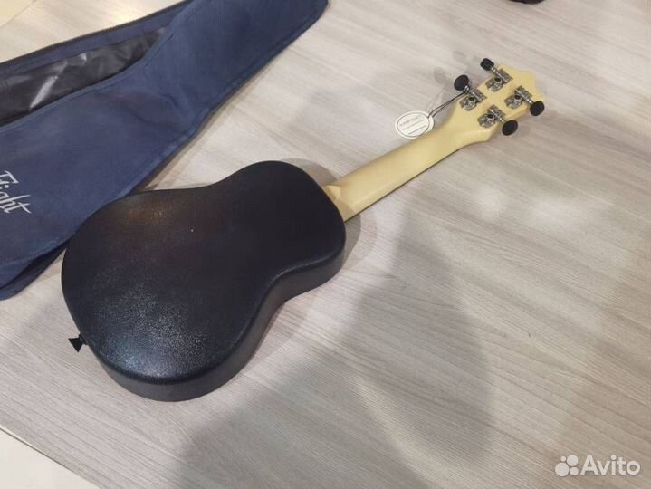 Стильное Укулеле Flight Tus 35