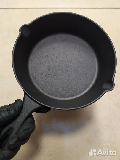 Сковорода чугунная