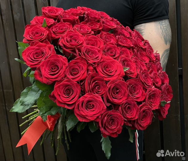 Букет роз, пионы, ромашки, хризантема