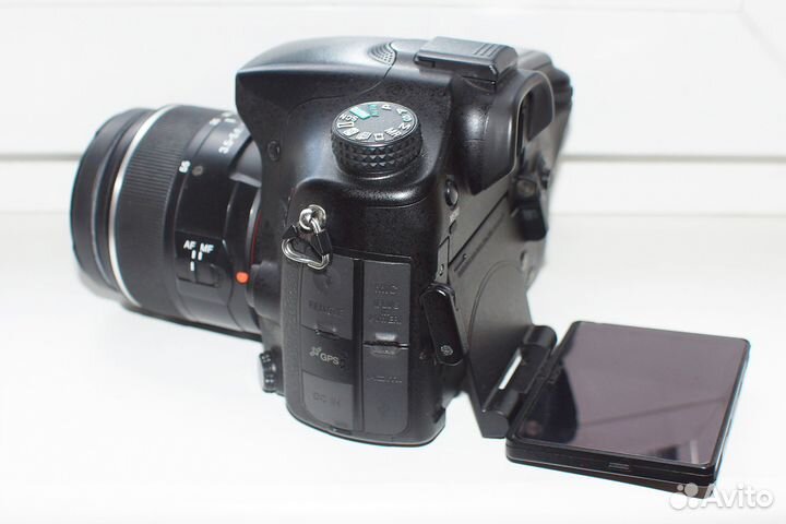 Зеркальный фотоаппарат Sony A77V (пробег 14000)