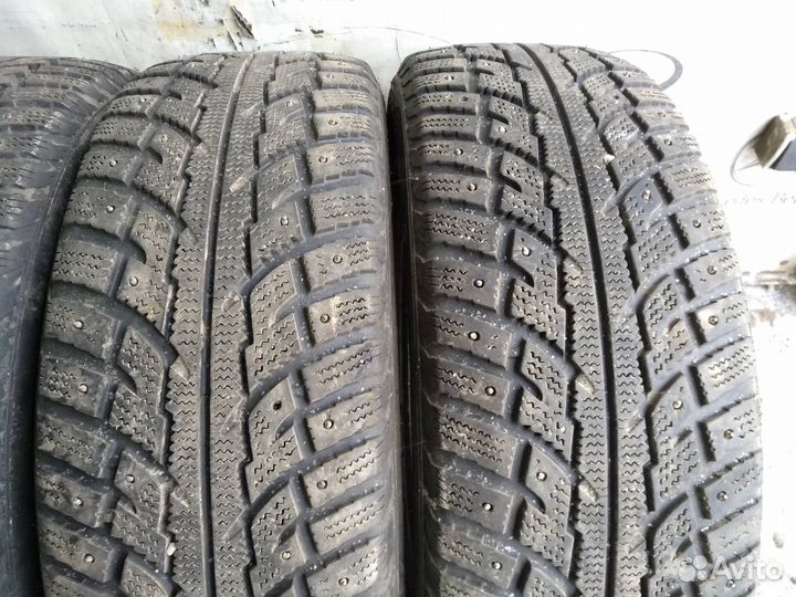 Kumho I'Zen RV Stud KC16 235/60 R18 107T