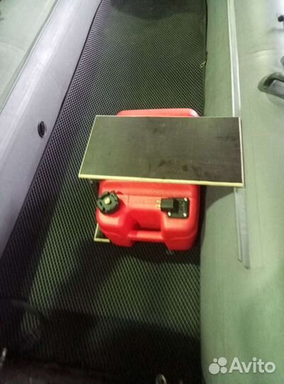 Стойка для поворотного кресла в лодку пвх