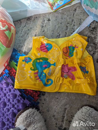 Детский надувной жилет