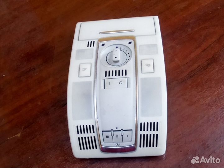 Плафон салона Audi A6 C6 4F0947135AT