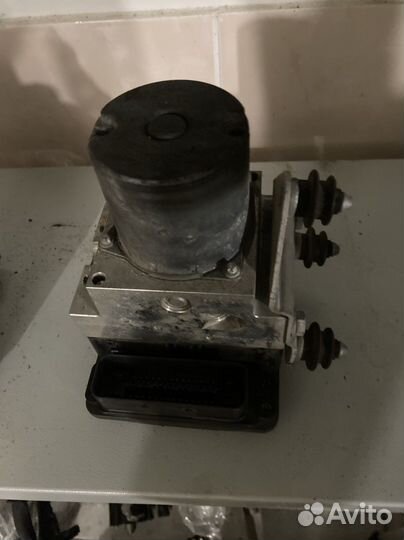 Блок ABS Audi A8 D4 4H0907379D