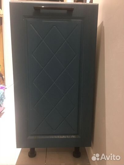 Продаю угловой кухонный гарнитур без столешницы