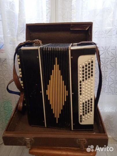 Баян Кировской