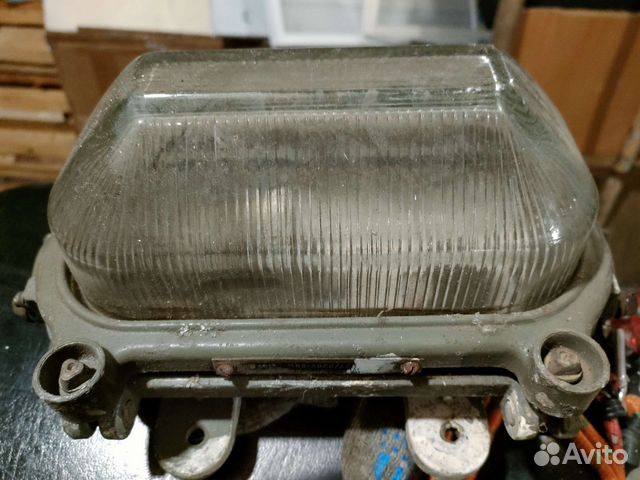 Светильник судовой