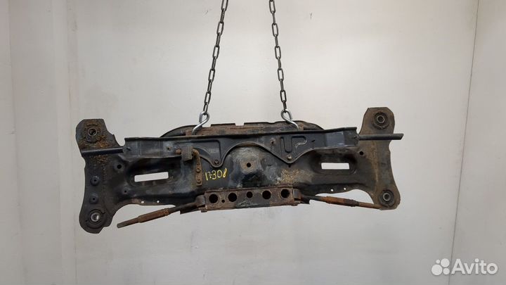 Балка подвески задняя Toyota Camry V40