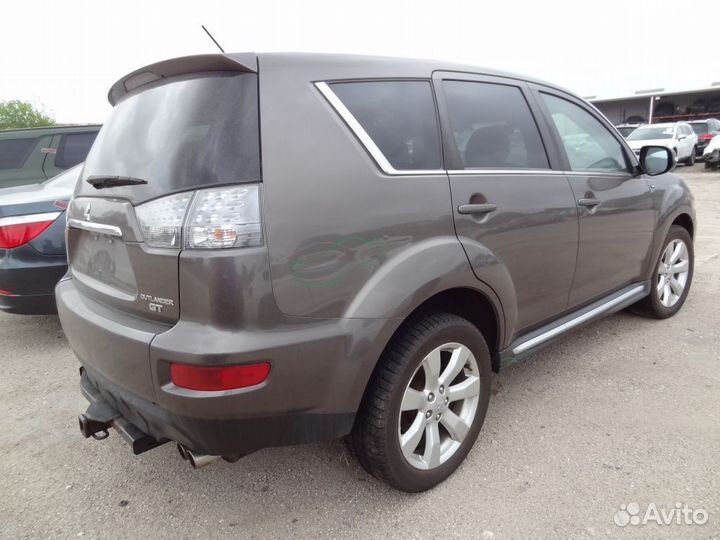 Запчасти Mitsubishi Outlander XL