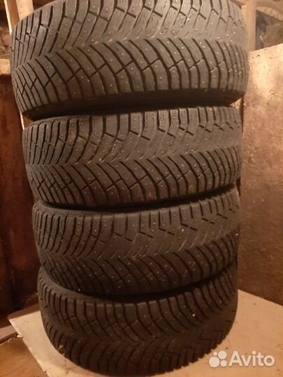 Michelin X-Ice North 4 SUV 245/55 R19
