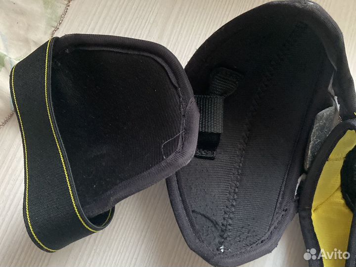 Нагрудник хоккейный ccm jr